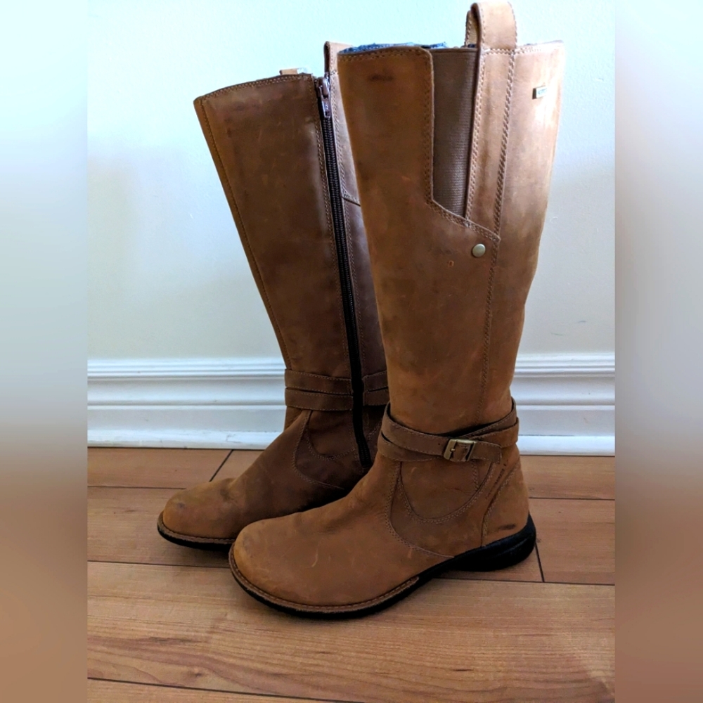 Merrell Women's Chestnut Brown Leather Waterproof Riding Boots Size 6.5